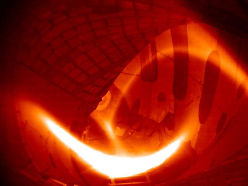 Водородная плазма в термоядерном реакторе Wendelstein 7-X
